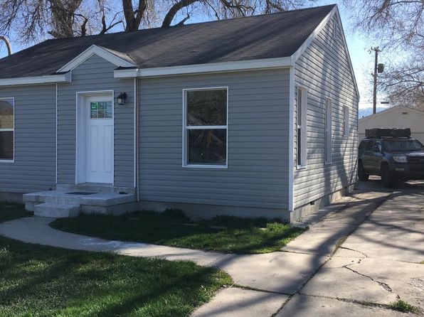 229 S Navajo St