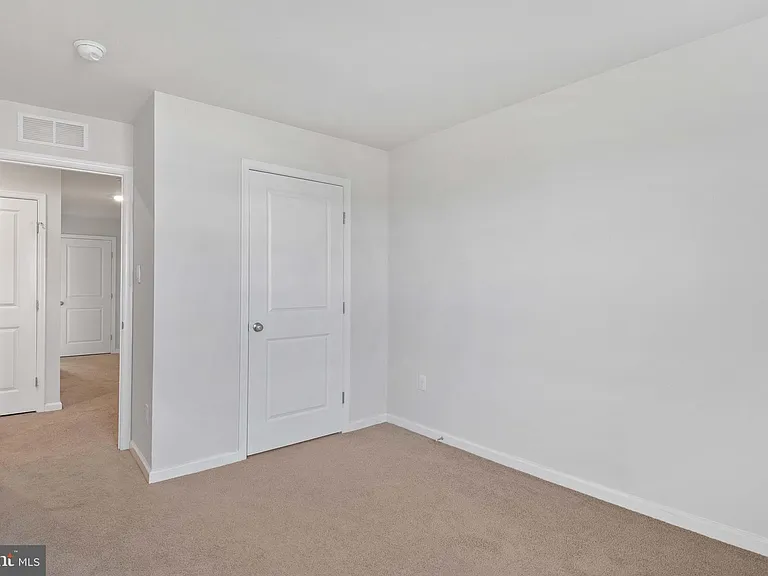 37 Arlotta St #37 — Photo 20