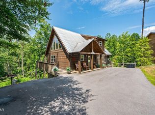 1519 Bluff Ridge Rd, Sevierville, TN 37876