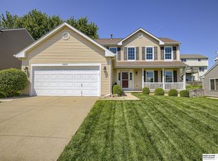 5806 S 158th St, Omaha, NE 68135