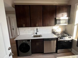 4035 Central Park, Chicago, IL 60618