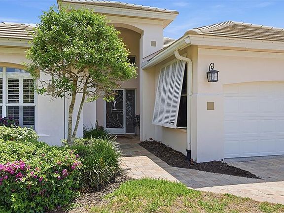 3rd image of 8025 Hampton Ct