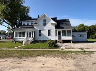 300 S D St, Cheboygan, MI 49721