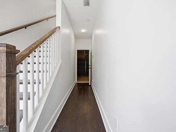 3rd image of 211 Bass St SW #10
