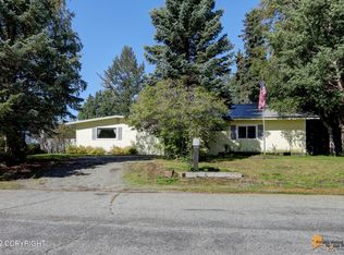 9231 Shorecrest Dr, Anchorage, AK 99502