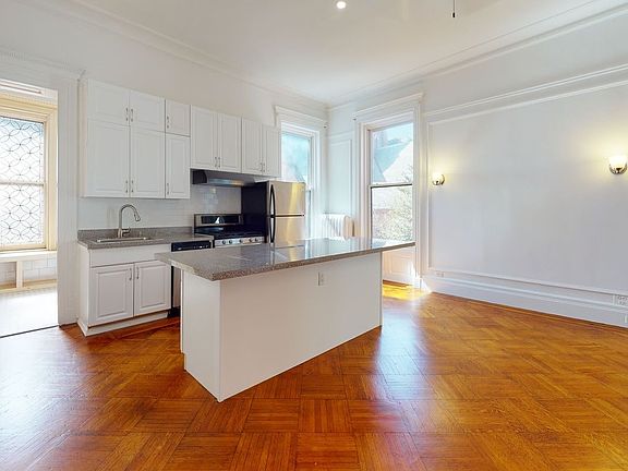 2nd image of 136 Joralemon St APT 2R