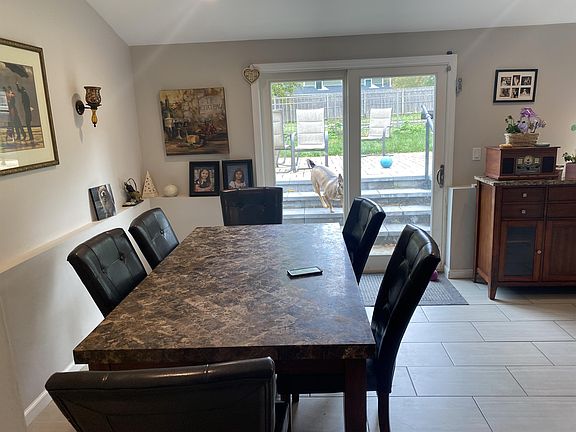 3rd image of 21 Pheasant Ln