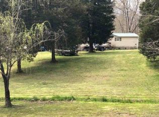 231 Pine Ridge Rd, Clinton, TN 37716