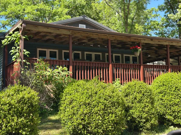 2210 Eaglecrest Road, Cape Fair, MO 65624