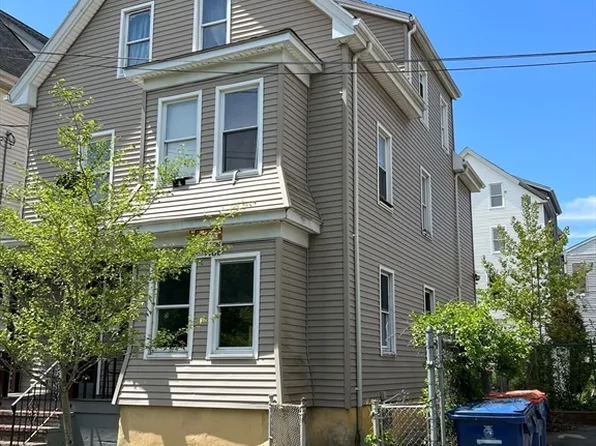67 Howard St, New Bedford, MA 02746