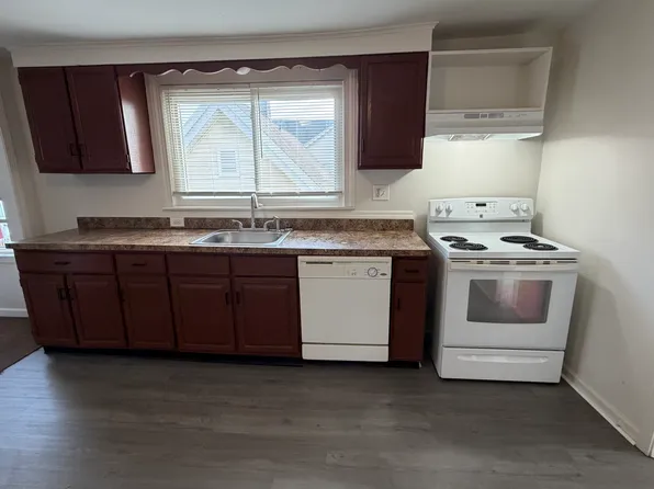 33 Howard St #2, Waterbury, CT 06705