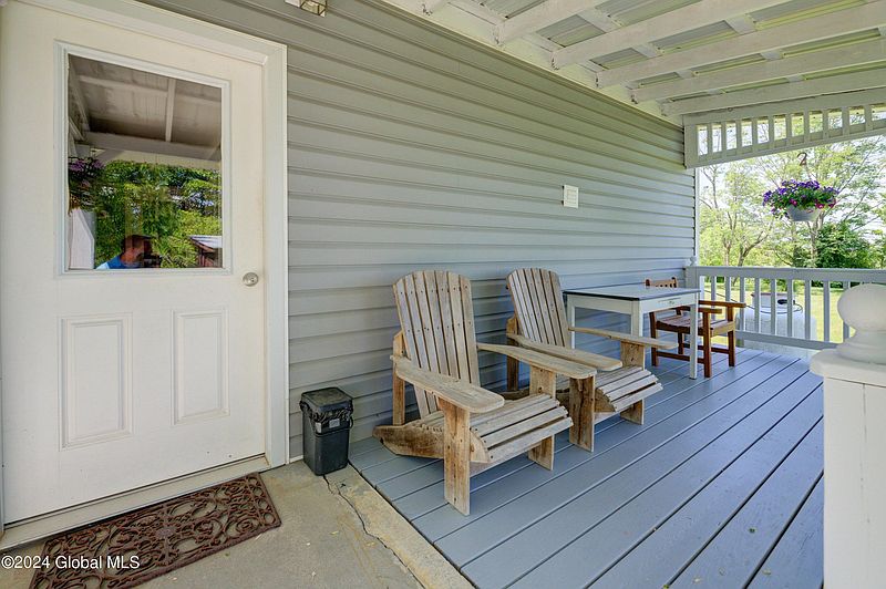 5th image of 575 W Lykers Road