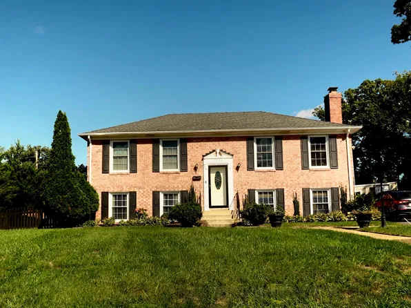 5004 Talbois Pl, Alexandria, VA 22310