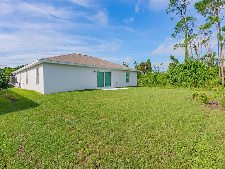 120 Britt Rd — Photo 10