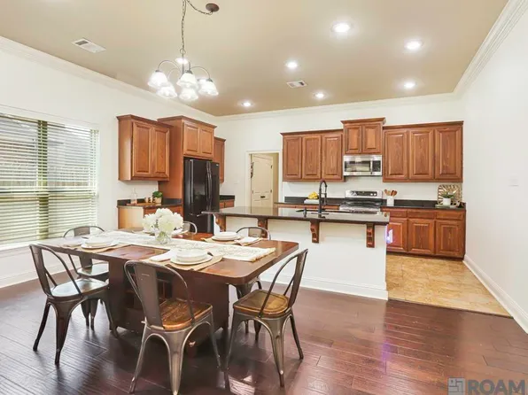 13200 Babin Estates Dr, Gonzales, LA 70737