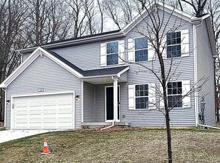 138 Woodland Way, Manchester, MI