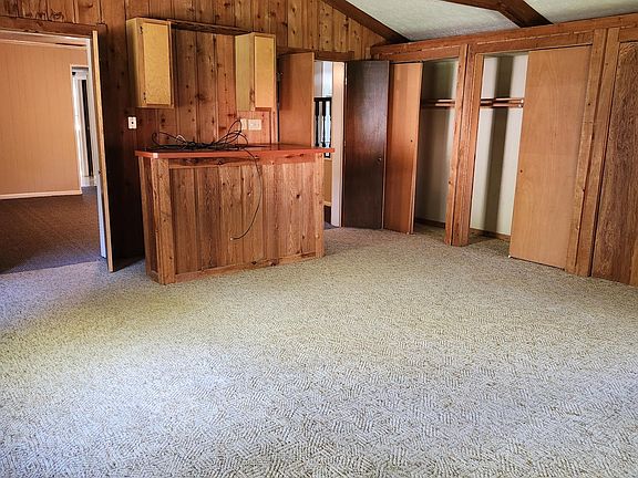 5th image of 6732 Woodmere Ct