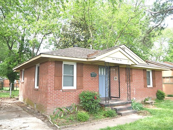2nd image of 321 S Worthington Dr