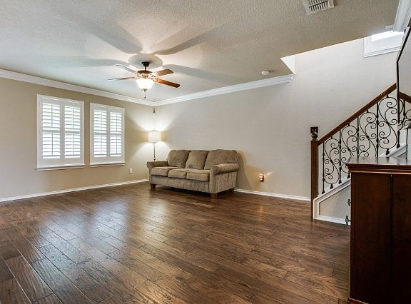 5th image of 9811 Palomino Oaks