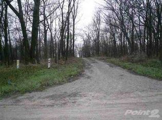 1033 Kiwi Ave, Kalona, IA 52247