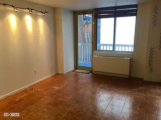 Rented by Citi Habitats | media 7