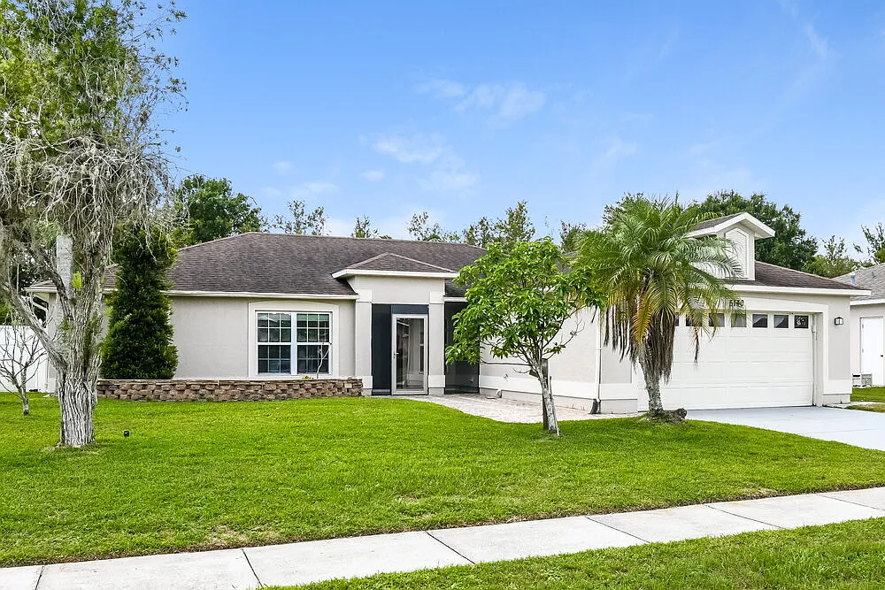 3 bed, 2.0 bath, 1700 sqft, $2,325 — Photo 3
