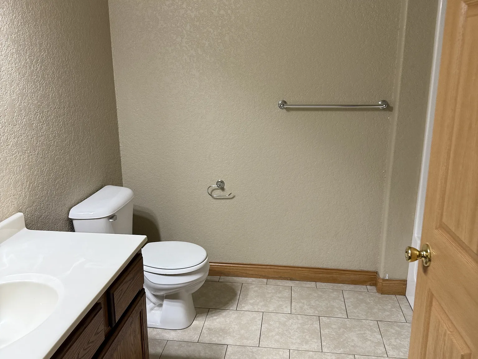 1033 Donna Lane - 1 — Photo 3