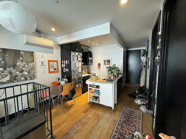 207 Central Ave #4A — Photo 1