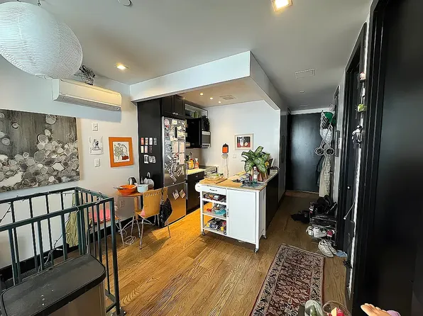 207 Central Ave #4A, Brooklyn, NY 11221
