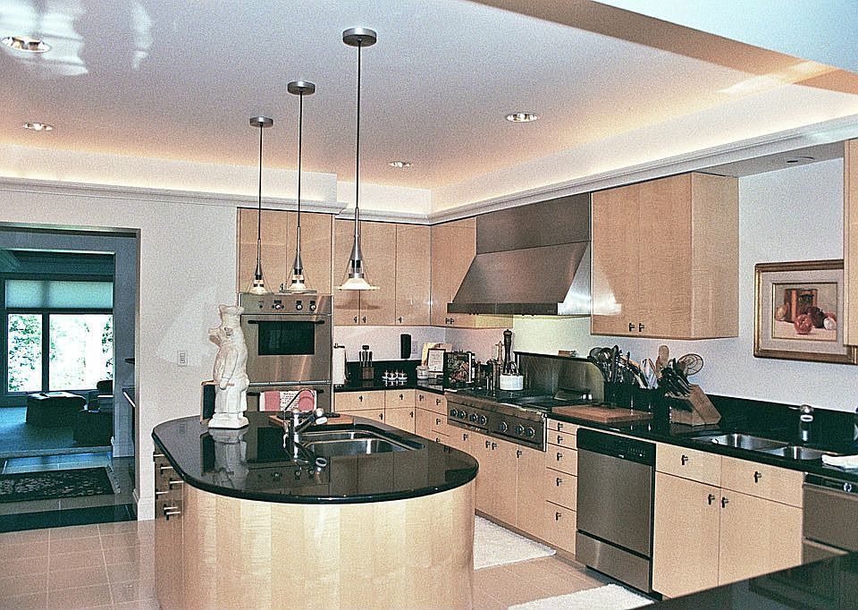 435 Washington Ave W, Hutchinson, MN 55350 Zillow