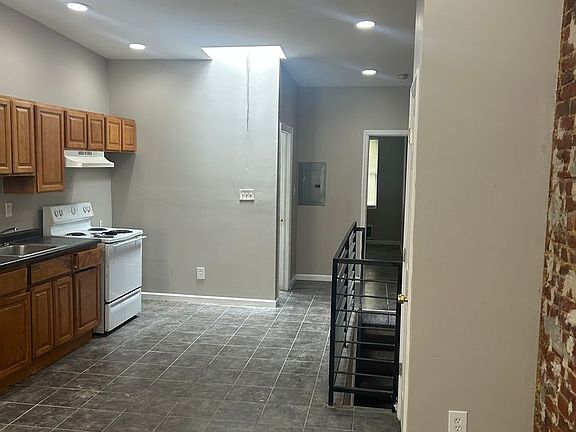 2nd image of 3422 Braddock St Floor 2