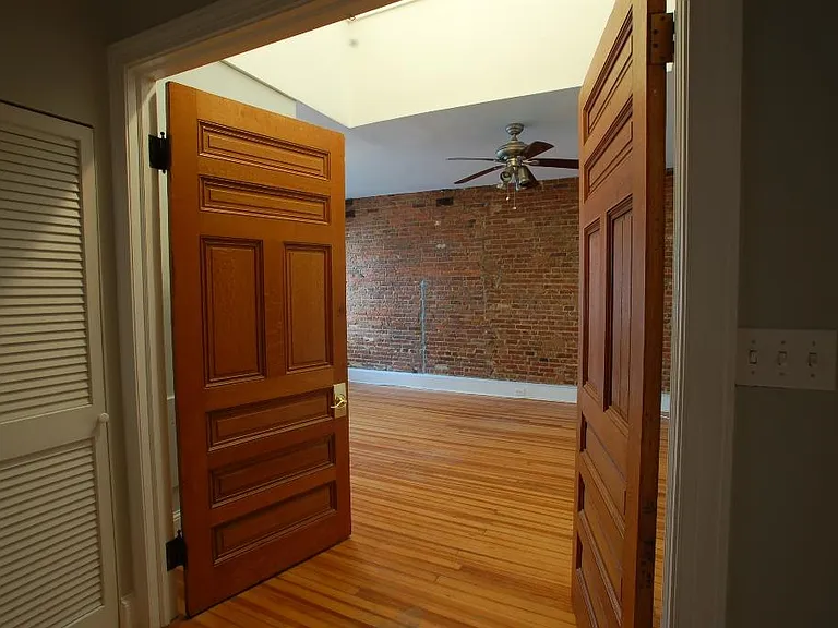 313 N Charles St #3 — Photo 14