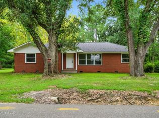 1710 Texas St, Leakesville, MS 39451