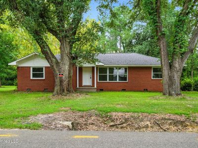 1710 Texas St, Leakesville, MS, 39451