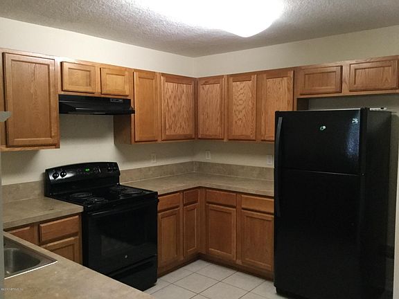 5th image of 9536 Armelle Way Unit 10
