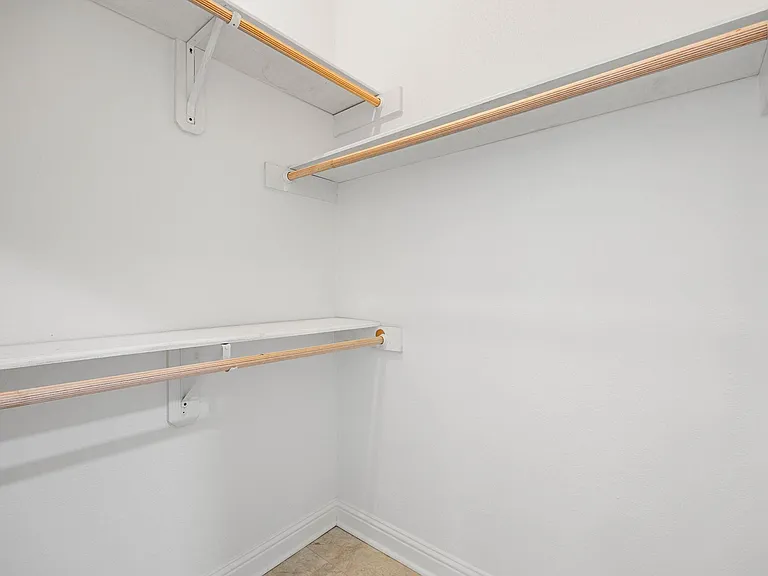 15526 Cabildo Dr — Photo 22