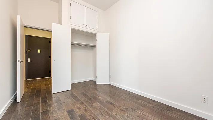 Rented by Nooklyn NYC LLC | media 12