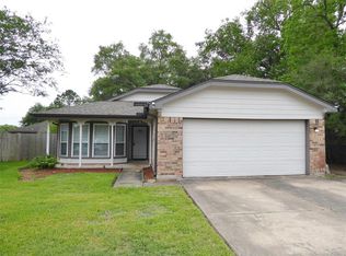 8126 Glorieta Dr, Houston, TX 77083