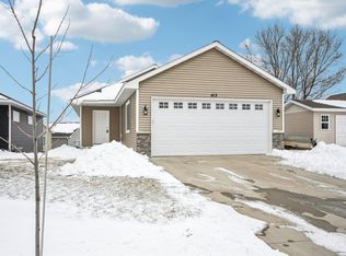 413 Grant Ave SE, Hutchinson, MN 55350