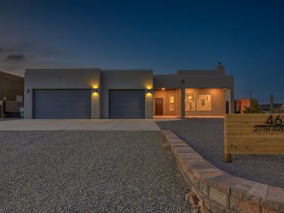 4621 27th Ave NE, Rio Rancho, NM, 87144