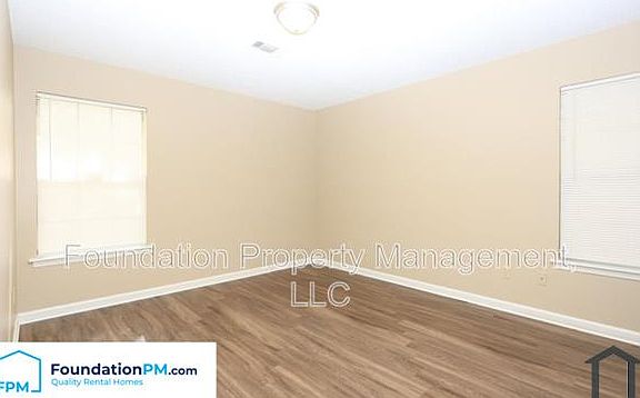 3rd image of 850 Inez St