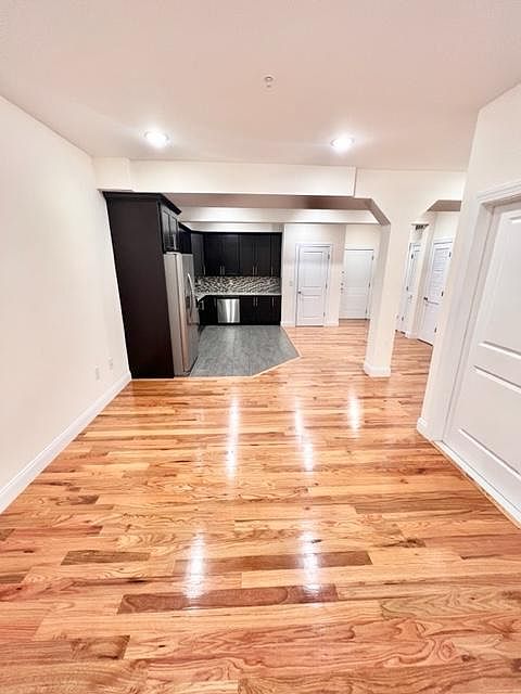 1st image of 107 N Walnut St #206