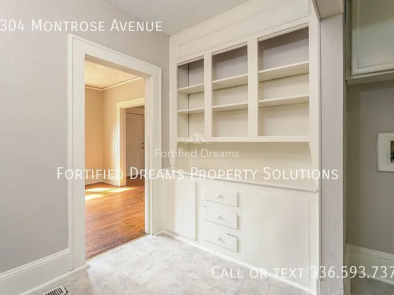 2304 Montrose Ave — Photo 5