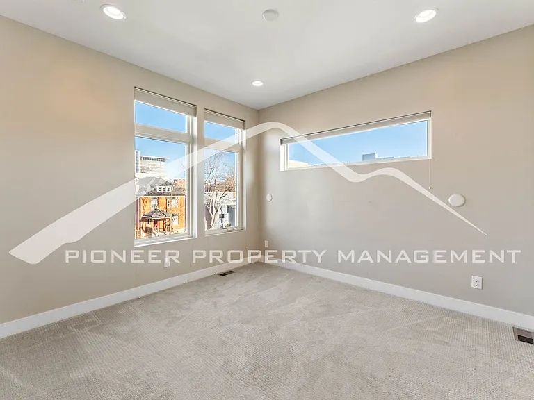 2121 N Marion St #1 — Photo 12