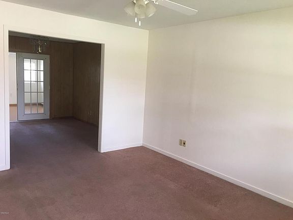 2nd image of 12613 Cambridge Blvd