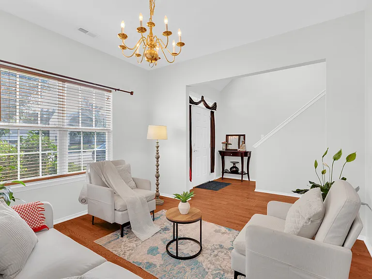 406 Treybrooke Dr — Photo 20