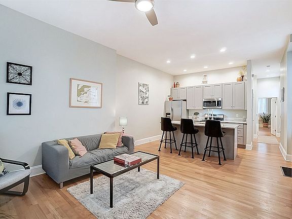 4th image of 3908 Cherry St