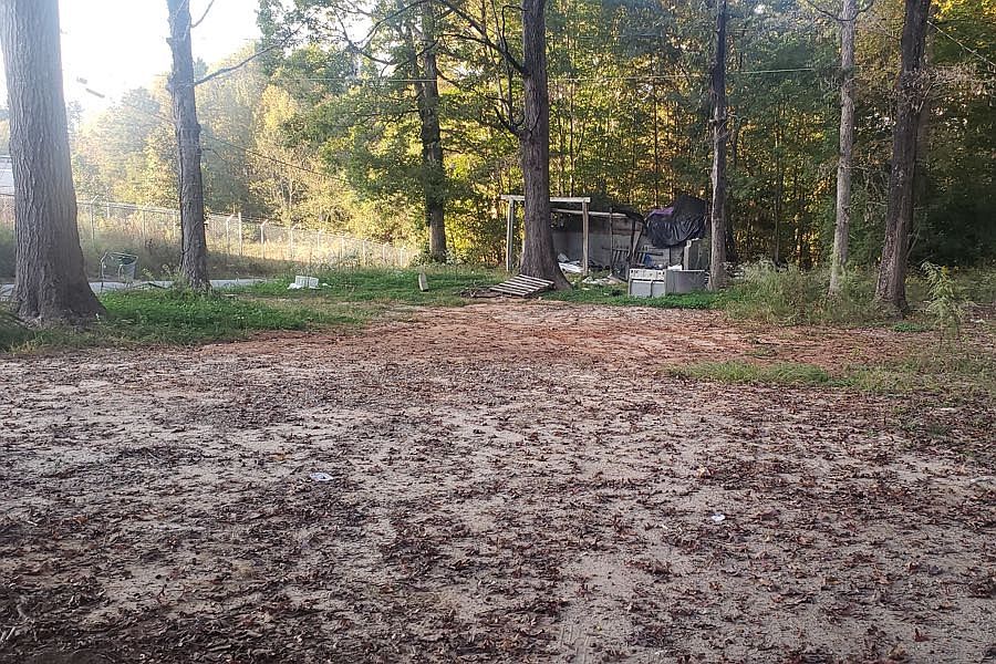1st image of 1 Lynwood Dr
