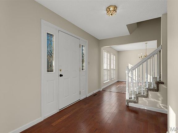3rd image of 360 Beckley Pl