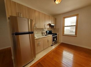 528 79th St #3A, Brooklyn, NY 11209